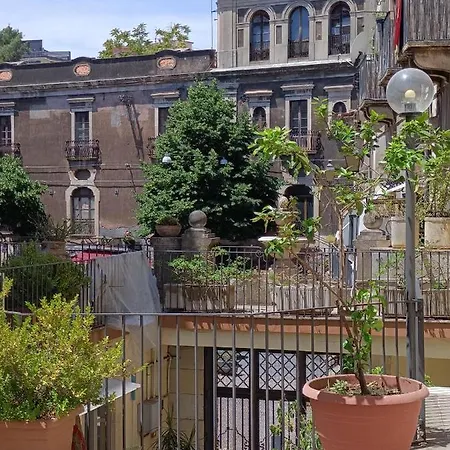 La Vecchia Cattedrale Katania